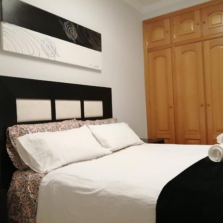 Apartamento La Muralla II Baena Esterno foto